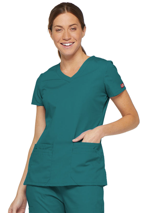 Ladies 4 Pocket V-Neck Scrub Top 2XL-3XL